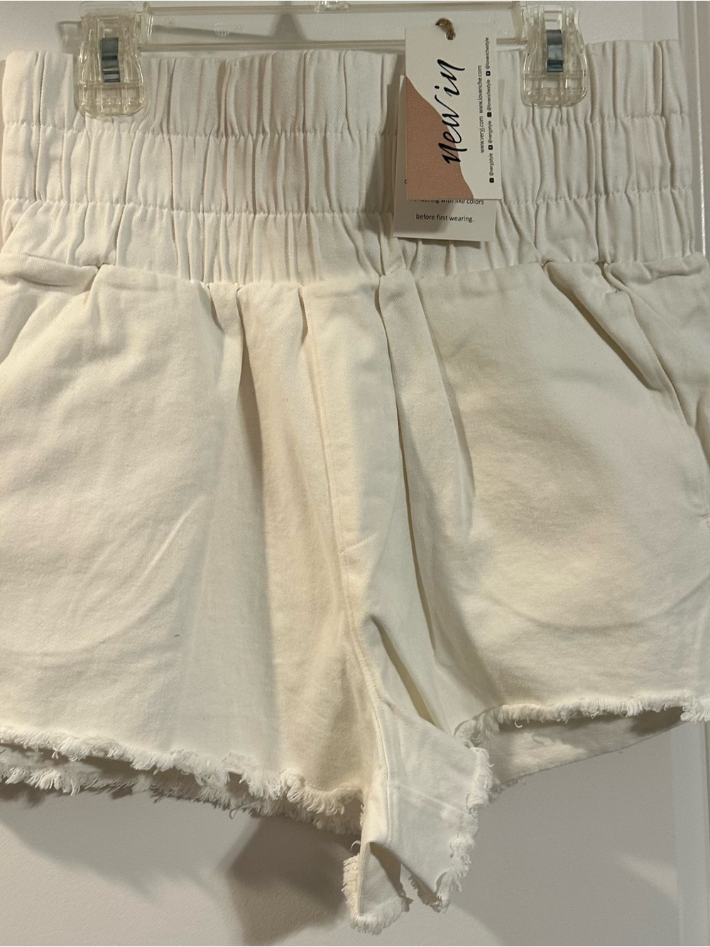 Women’s High-Waist Cream Elastic-Waist Casual Shorts